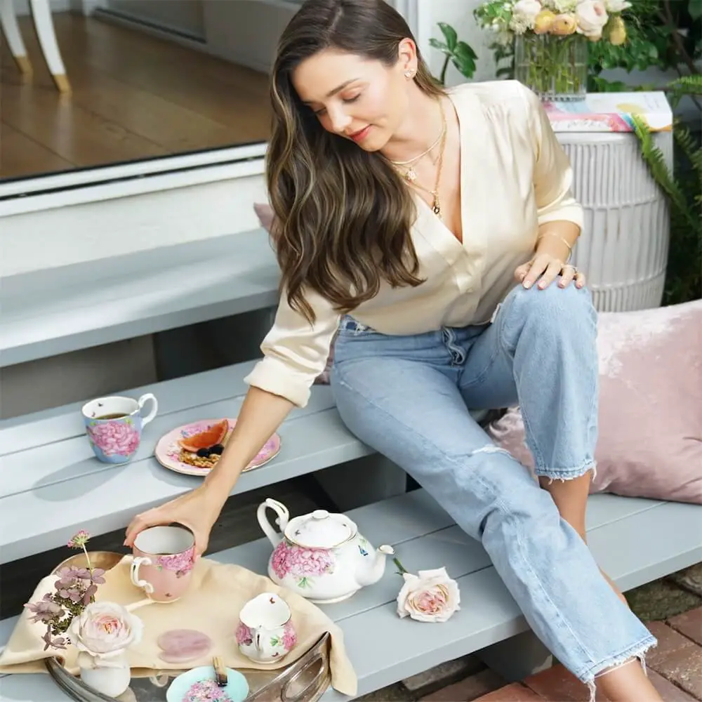 Bridal Shower Gift Ideas for Bride Kitchen Tea Presents Royal Albert Miranda Kerr Friendship Plates 2