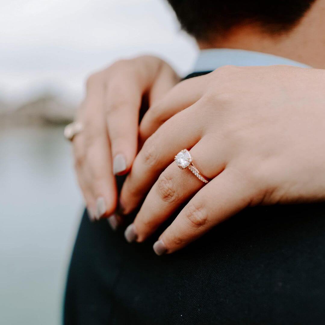 How to Choose a Good Diamond Ring Tacori Engagement Rings White Flash Diamonds