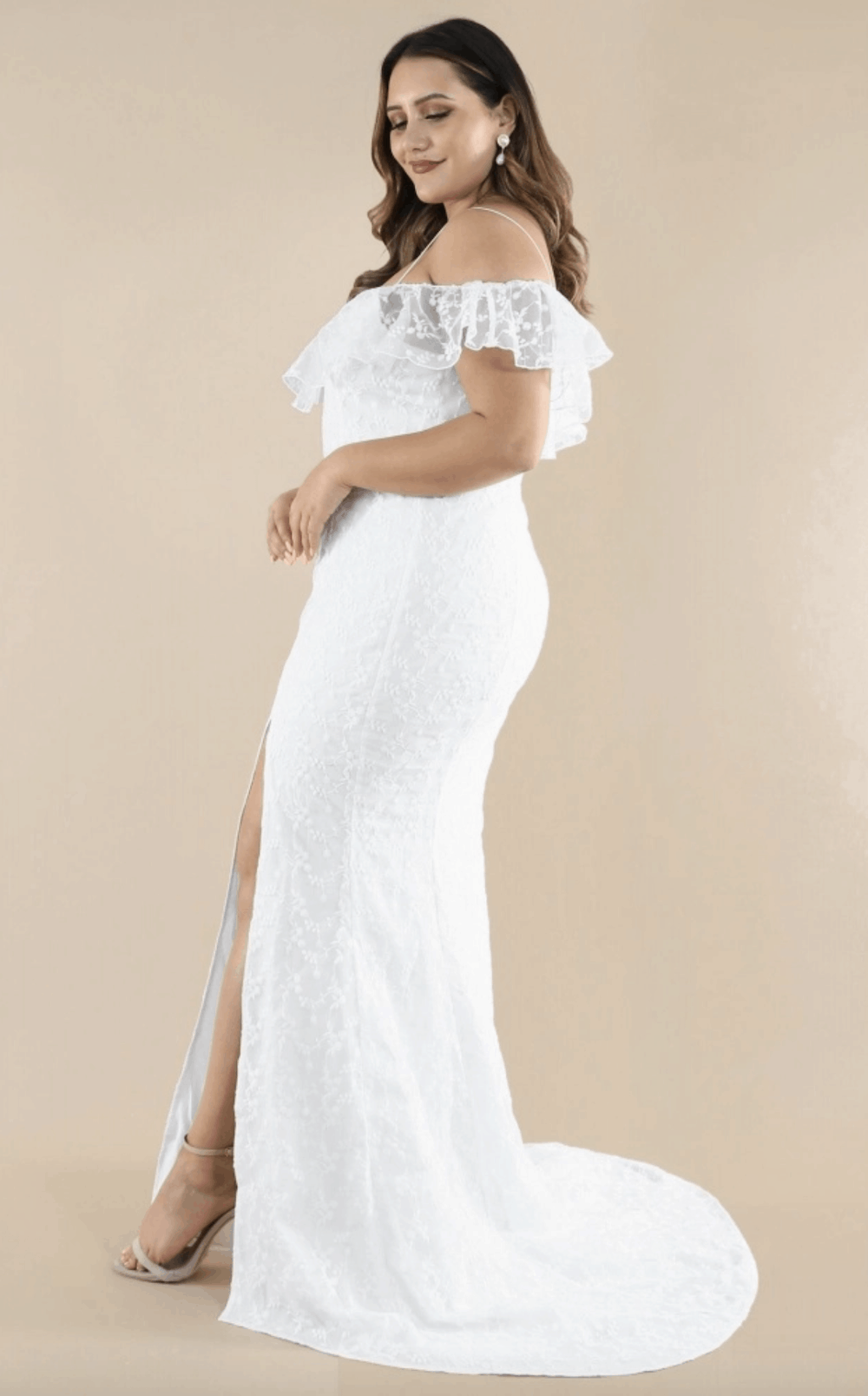 Plus Size Bridal Gowns and Wedding Dresses Perfect for Curvy Brides Off Shoulder Lace
