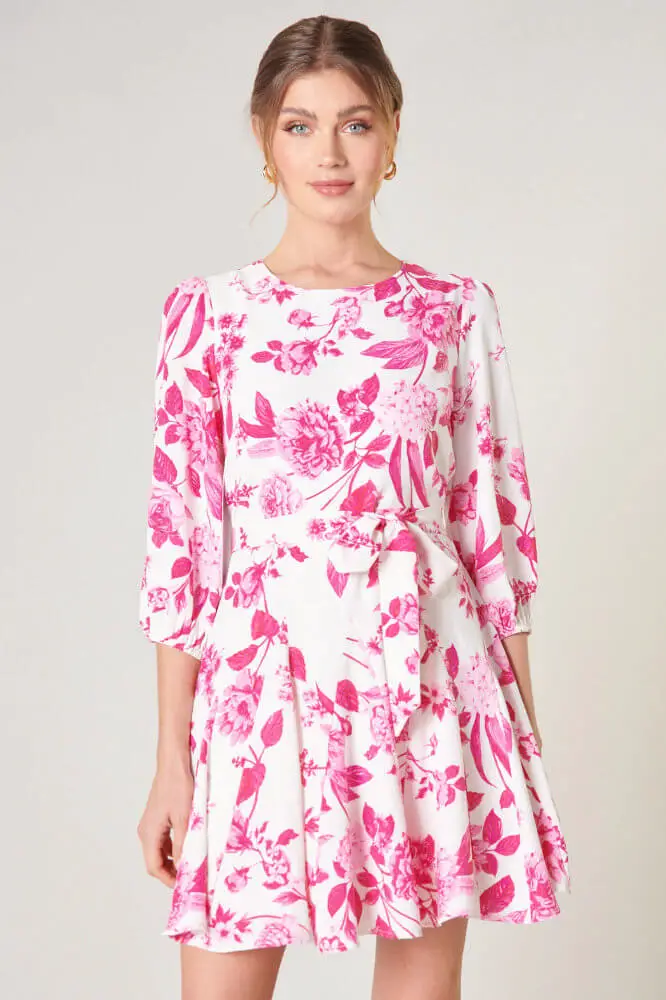 What to Wear to A Wedding as A Guest Female Wedding Guest Outfits Clarice Floral Balloon Sleeve Derby Dress 2