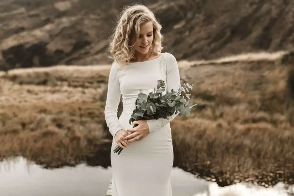 Winter Elopement Wedding Queenstown New Zealand Heli Weddings We Eloped Dawn Thomson Photography 10